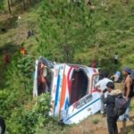 बैतडी बस दुर्घटना अपडेट : १७ जना घाइते