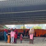 सरकारद्वारा होल्डिङ सेन्टरमा रहेका सुकुम्वासीको खाना रोक
